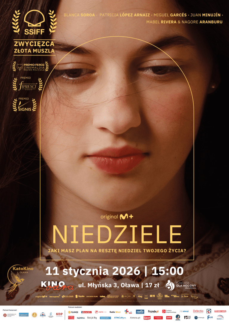 Plakat filmowy przedstawiający zbliżenie twarzy kobiety, tytuł Niedziele, pokaz 11 stycznia 2026 w Oławie.
